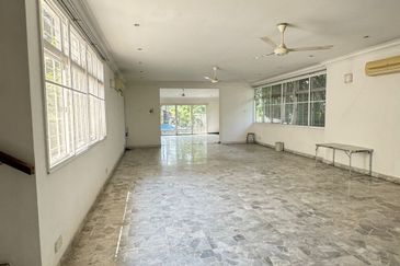 Bungalow with Private Pool @ Kenny Hills (Bukit Tunku)