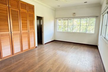 Bungalow with Private Pool @ Kenny Hills (Bukit Tunku)