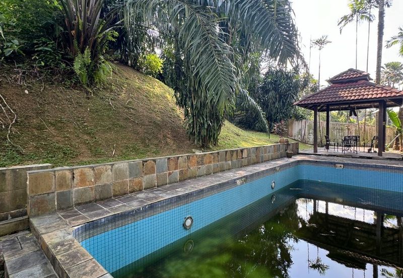 Bungalow with Private Pool @ Kenny Hills (Bukit Tunku)