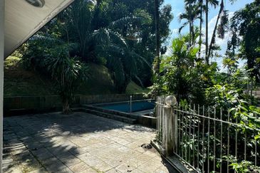 Bungalow with Private Pool @ Kenny Hills (Bukit Tunku)