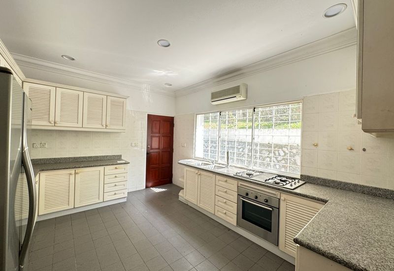 Bungalow with Private Pool @ Kenny Hills (Bukit Tunku)