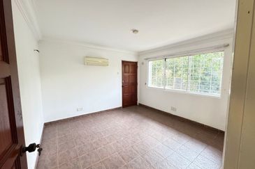 Bungalow with Private Pool @ Kenny Hills (Bukit Tunku)