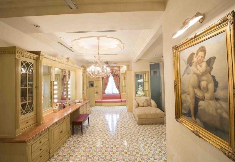 2.5s Italian Style Bungalow @ Taman Duta