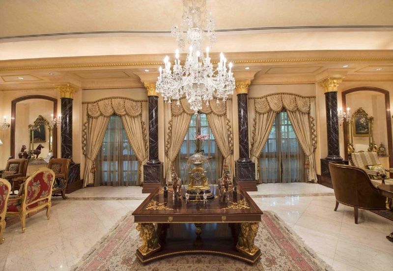 2.5s Italian Style Bungalow @ Taman Duta