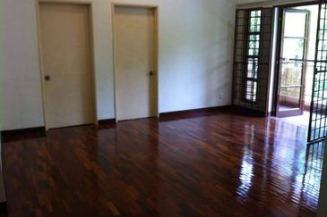 2s Bungalow with Lap Pool @ Mutiara Damansara