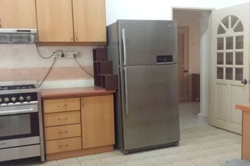 2s Bungalow with Lap Pool @ Mutiara Damansara