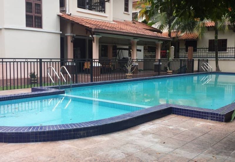 2s Bungalow with Lap Pool @ Mutiara Damansara