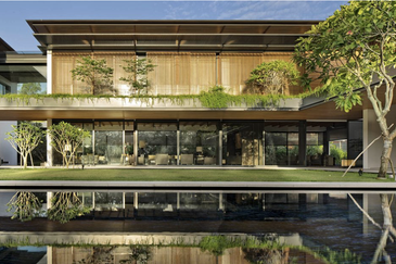 Luxurious Bungalow @ Bukit Tunku