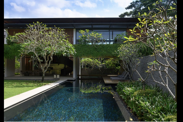 Luxurious Bungalow @ Bukit Tunku