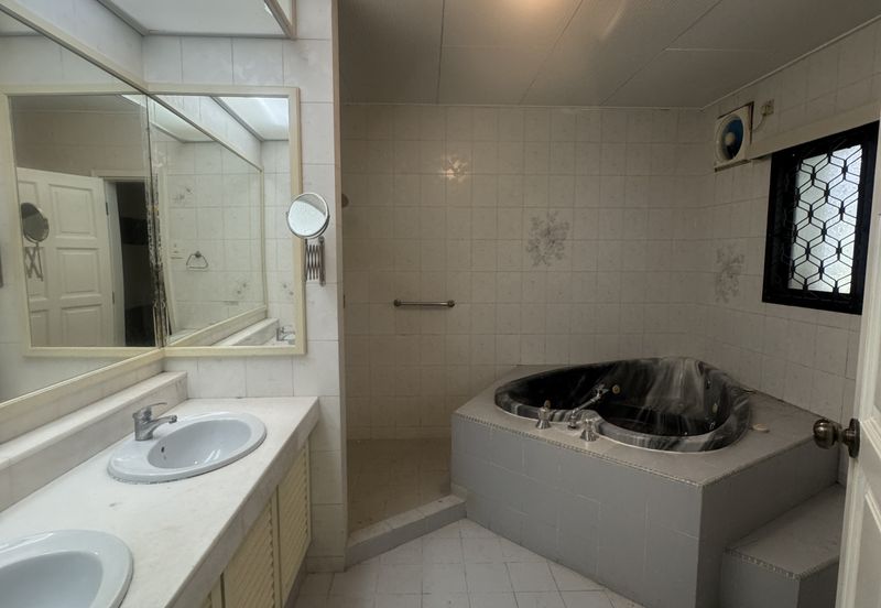 Jalan Tinggian Tunku