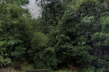 Premium Commercial Land - Strategic Genting Location