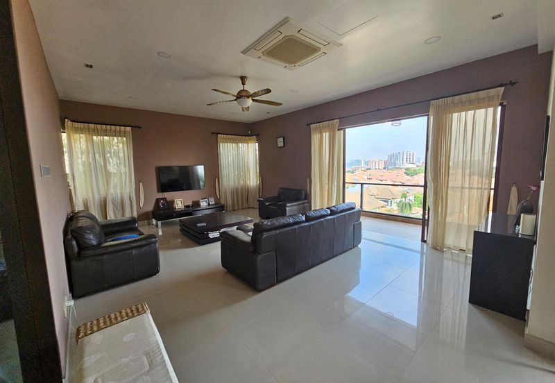 Elegant 2½-Storey Freehold Bungalow - Taman Sejati Hill Villa