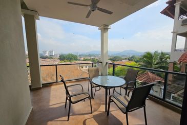 Elegant 2½-Storey Freehold Bungalow - Taman Sejati Hill Villa