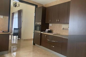 Luxurious Freehold 3-Storey Corner Bungalow - Mont Kiara