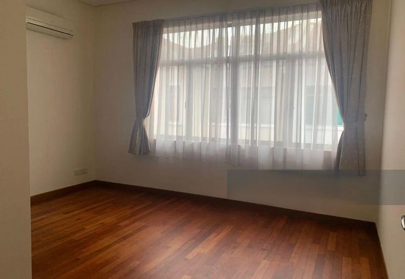 Luxurious Freehold 3-Storey Corner Bungalow - Mont Kiara