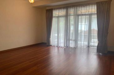 Luxurious Freehold 3-Storey Corner Bungalow - Mont Kiara