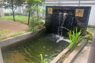 Luxurious Freehold 3-Storey Corner Bungalow - Mont Kiara