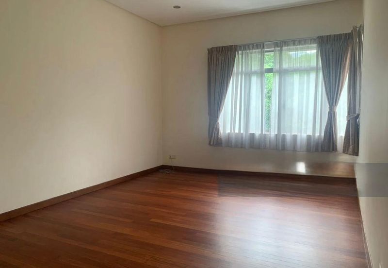 Luxurious Freehold 3-Storey Corner Bungalow - Mont Kiara