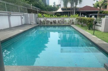 Luxurious Freehold 3-Storey Corner Bungalow - Mont Kiara