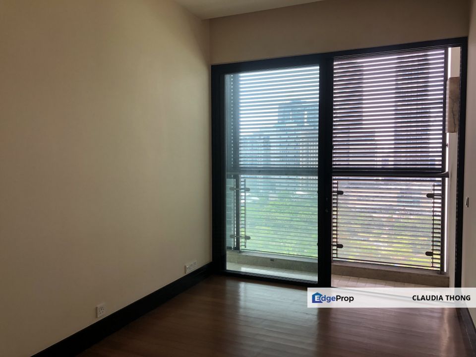 Luxury 3+1 Condo with Twin Towers View & Private Lift in Kuala Lumpur, Kuala Lumpur, KLCC