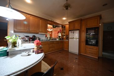 Tropicana Golf & Country Resort