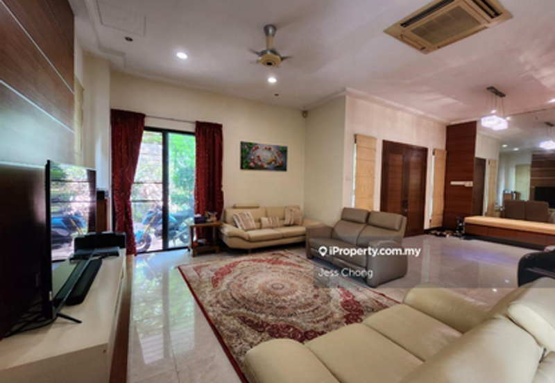 Semi-Detached House for sale