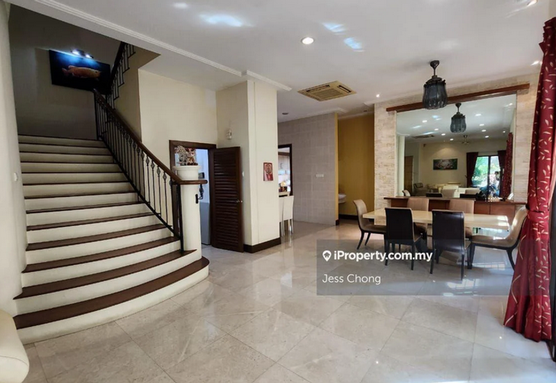 Semi-Detached House for sale