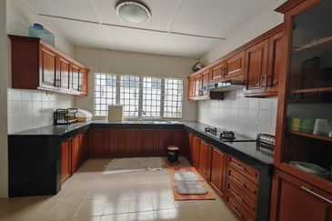 2-storey Terraced House for rent