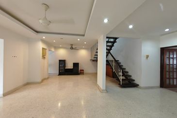 2-storey Terraced House for rent