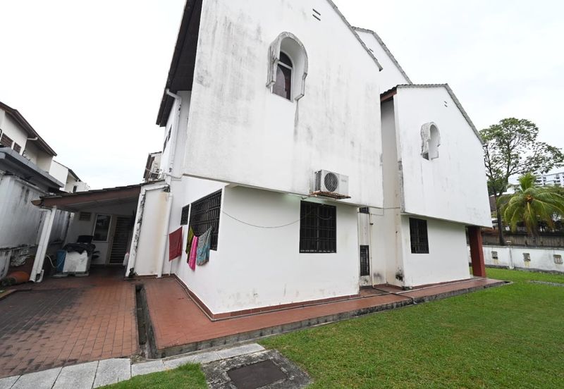 Semi-Detached House for sale