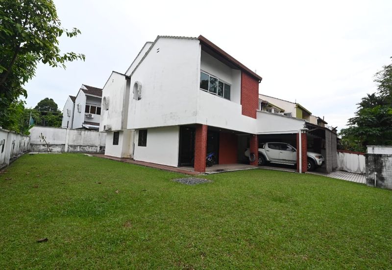 Semi-Detached House for sale