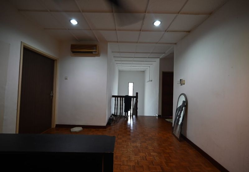 Semi-Detached House for sale