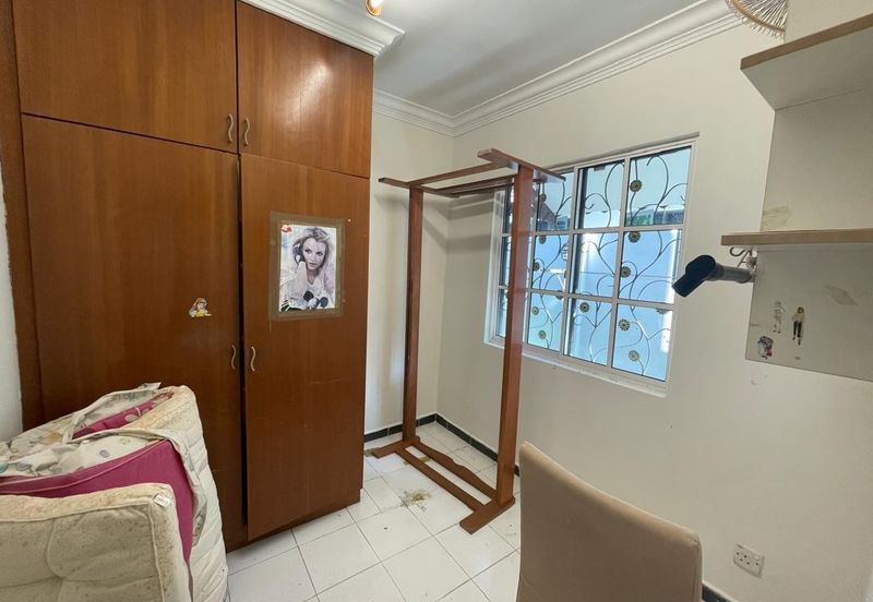 Semi-Detached House for sale