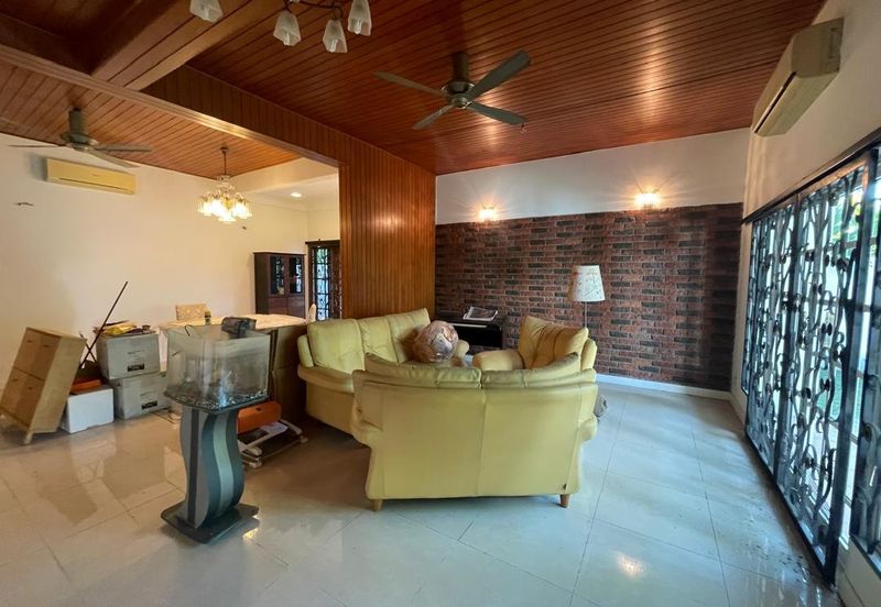 Semi-Detached House for sale