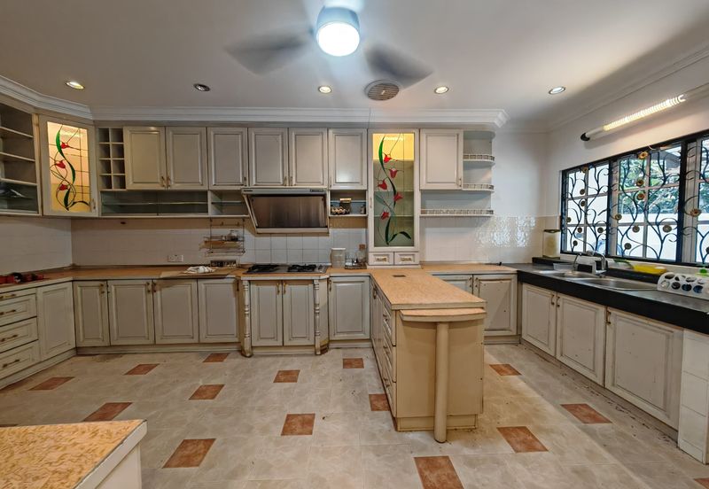 Semi-Detached House for sale