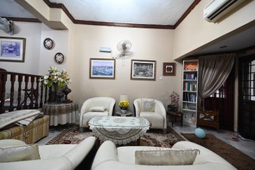 Terraced House for sale