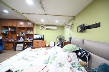 Terraced House for sale