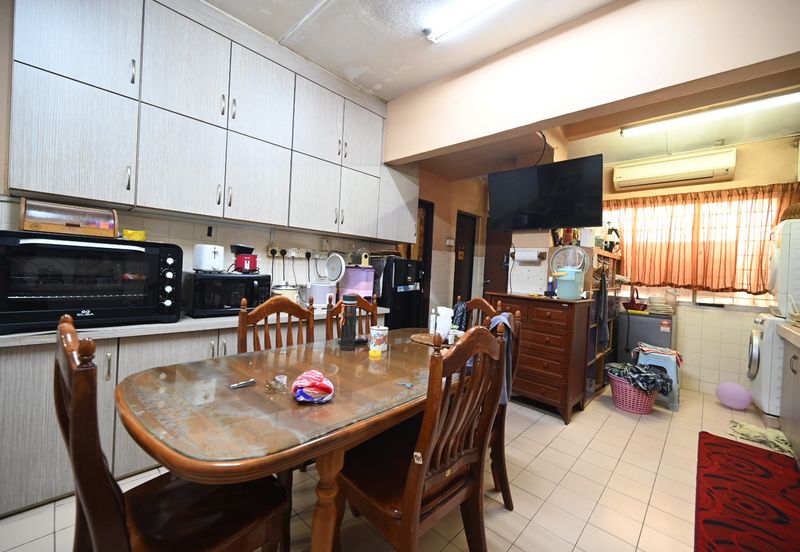 Terraced House for sale