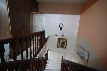 Terraced House for sale