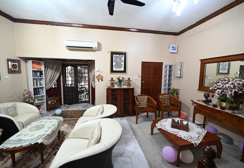 Terraced House for sale