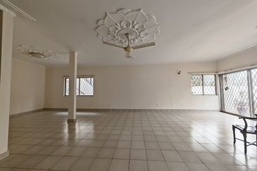 2.5-storey Terraced House for sale