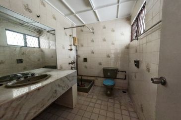 2.5-storey Terraced House for sale