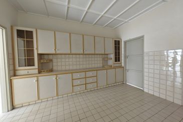 2.5-storey Terraced House for sale