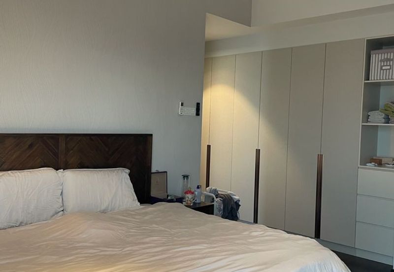 Service Residence for sale