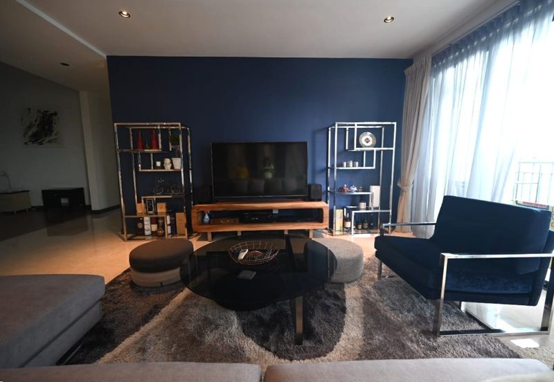 Service Residence for sale