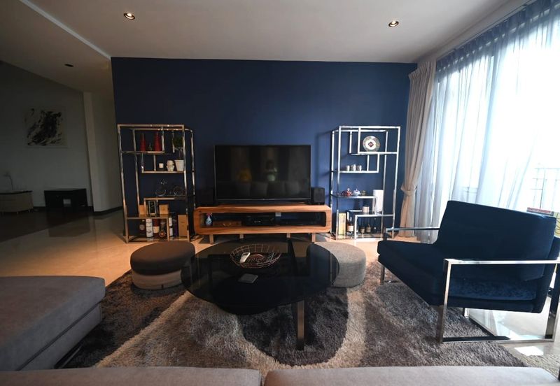 Service Residence for sale