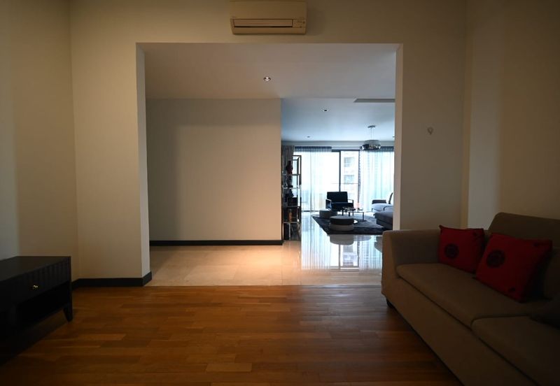 Service Residence for sale