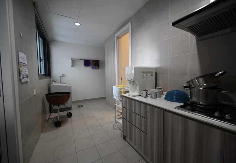 Service Residence for sale