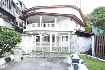 Bungalow House for sale