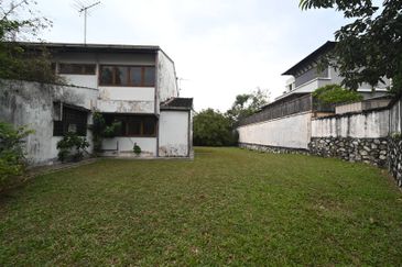 Bungalow House for sale